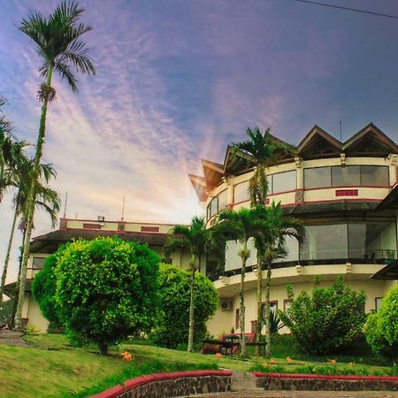 Parkside Nuansa Maninjau Resort Exterior foto