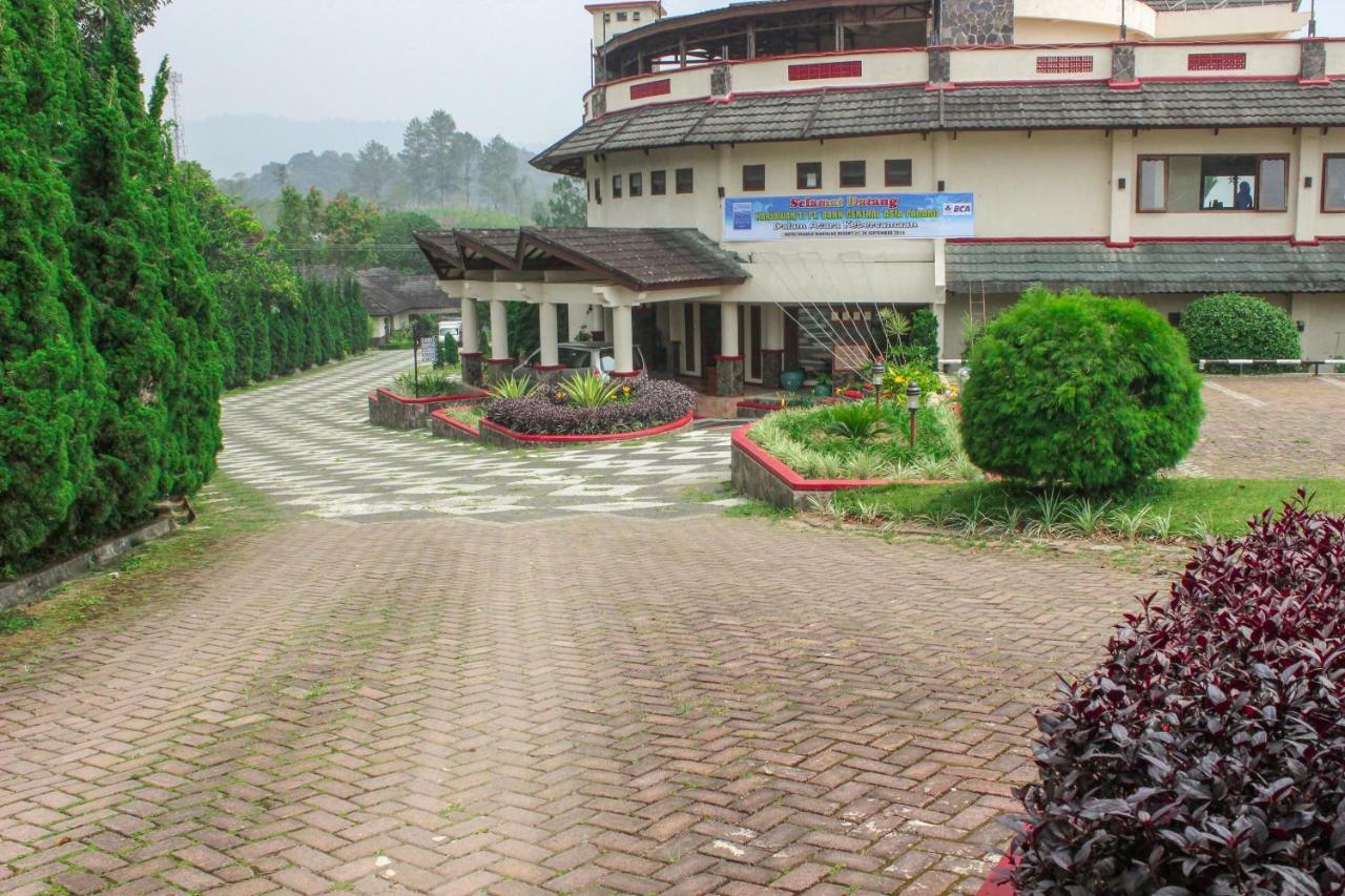 Parkside Nuansa Maninjau Resort Exterior foto