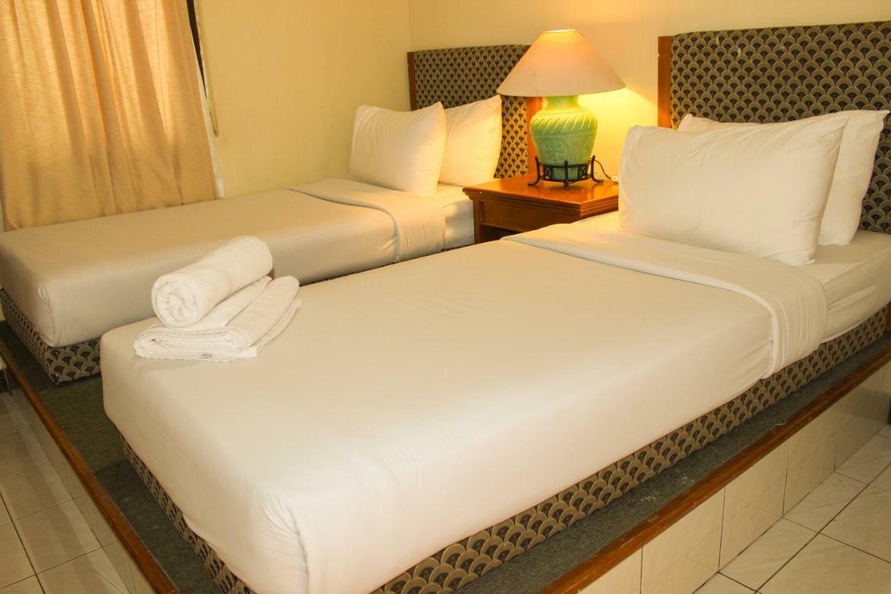Parkside Nuansa Maninjau Resort Exterior foto